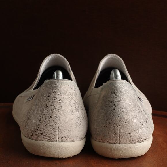 Mephisto Loafers Womens Size 9.5 Gray Leopard Print Slip On Flat Comfort Shoes - Picture 7 of 14